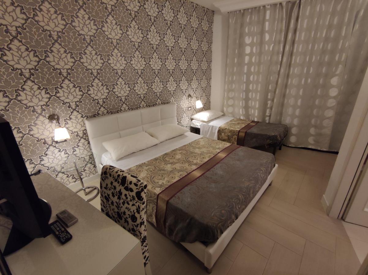 Sami Rooms - Teatro A 400 Mt - Ortigia A 1500 Mt - Syracuse Exterior foto